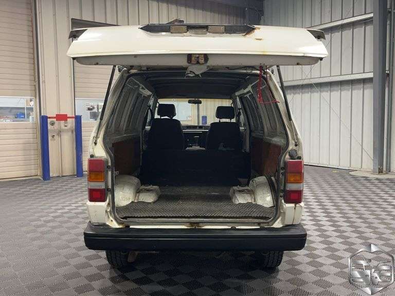 1988 Toyota Van - Trucks & Auto Auctions