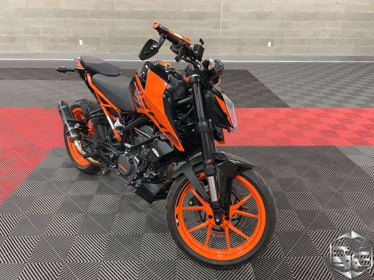 2020  KTM  Duke