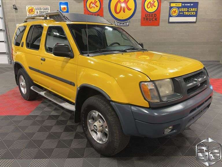 2000  Nissan  Xterra   SE