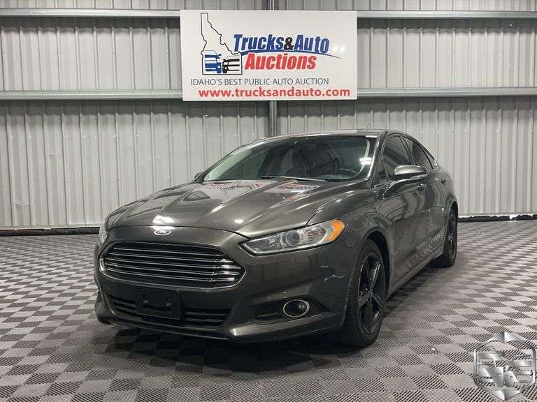 2016  Ford  Fusion  SE