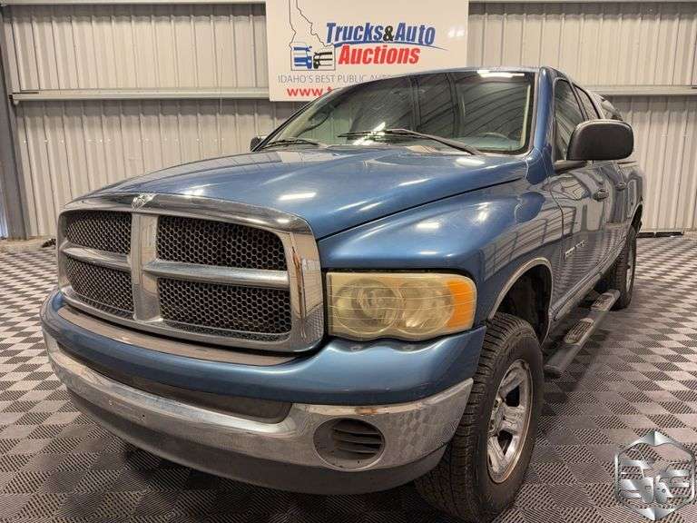 2002  Dodge  Ram 1500  SLT