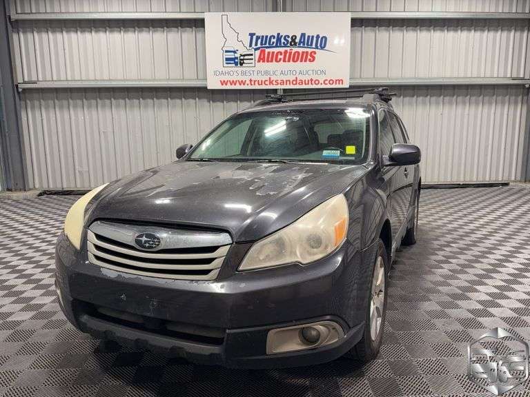 2010  Subaru  Outback Premium  2.5i Premium