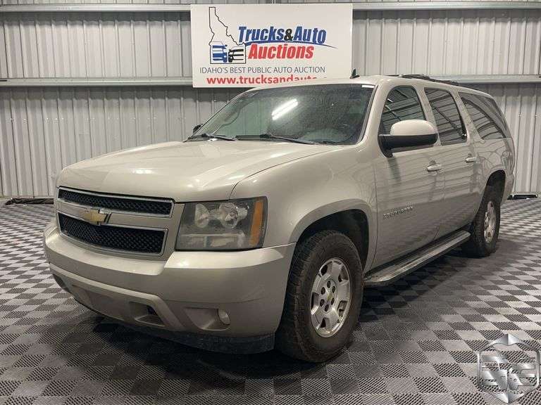 2008  Chevrolet  Suburban  1500 LT