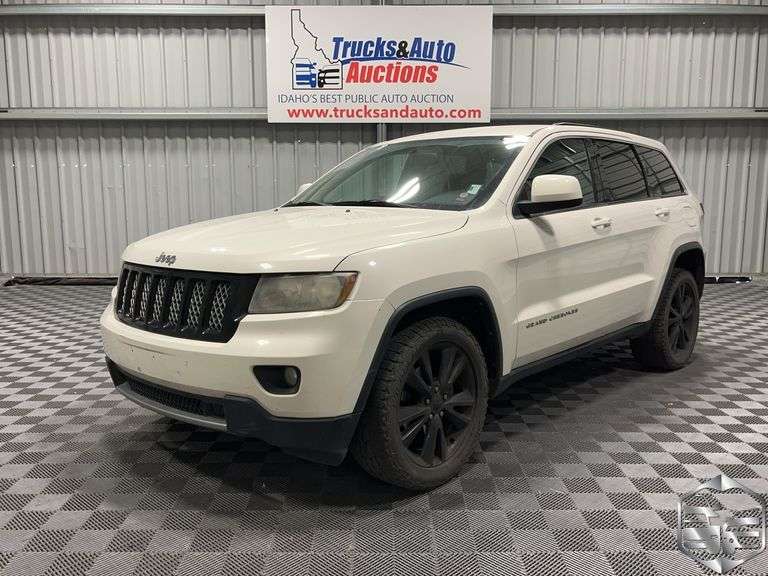 2012  Jeep  Grand Cherokee Laredo