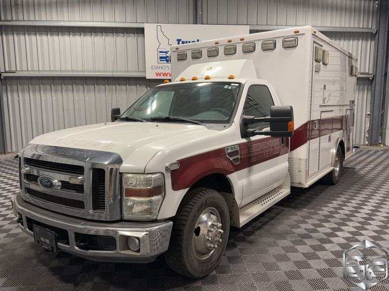 2009  Ford  F350 Super Duty  XLT DRW 2WD