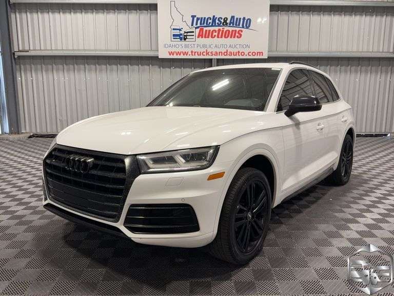 2018  Audi  Q5  2.0T Premium Plus quattro