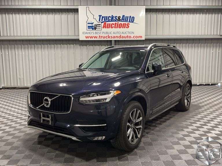 2016  Volvo  XC90   T6 Momentum
