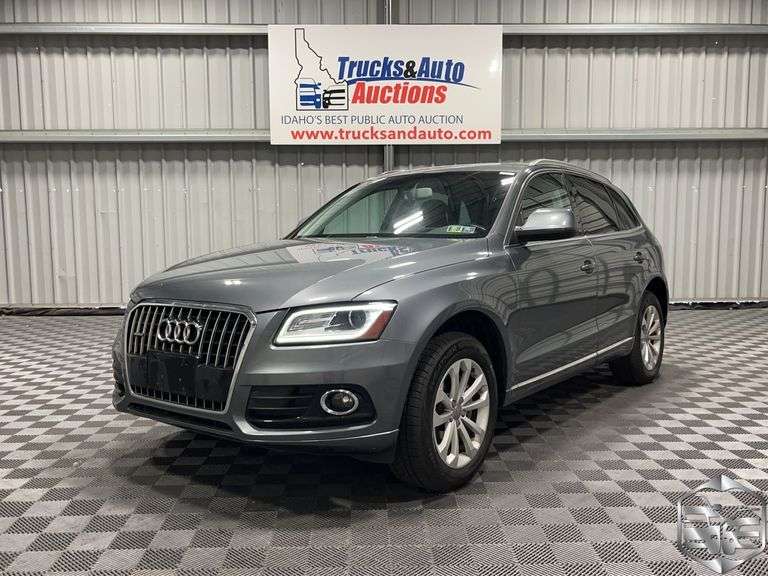 2013  Audi  Q5   2.0T Premium quattro