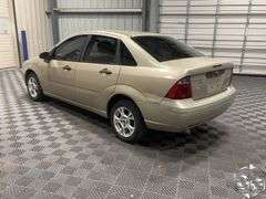 2007 Ford Focus ZX4 SE - Trucks & Auto Auctions
