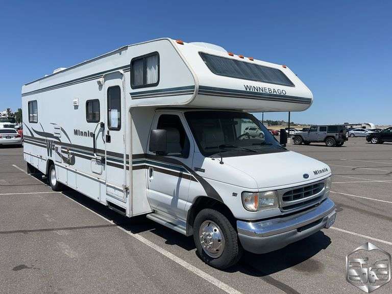 1998 Winnebago Minnie WF331WM