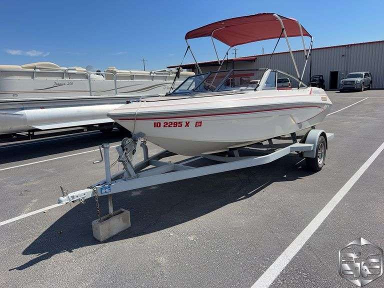 1991 Glastron Boat