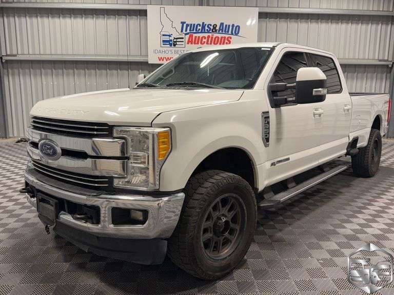 2017 Ford F350 Super Duty Lariat