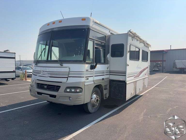 2004 Winnebago Adventure Challenger